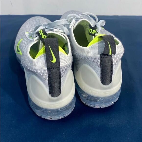 Nike Air Vapormax 2021  - Picture 4 of 9
